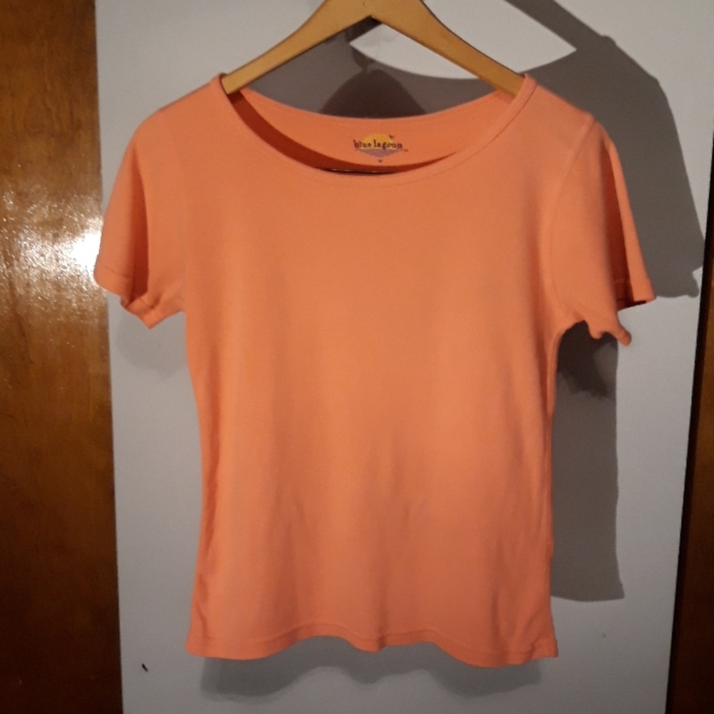 3 for $15☆ Peach Medium Blue Lagoon Shirt